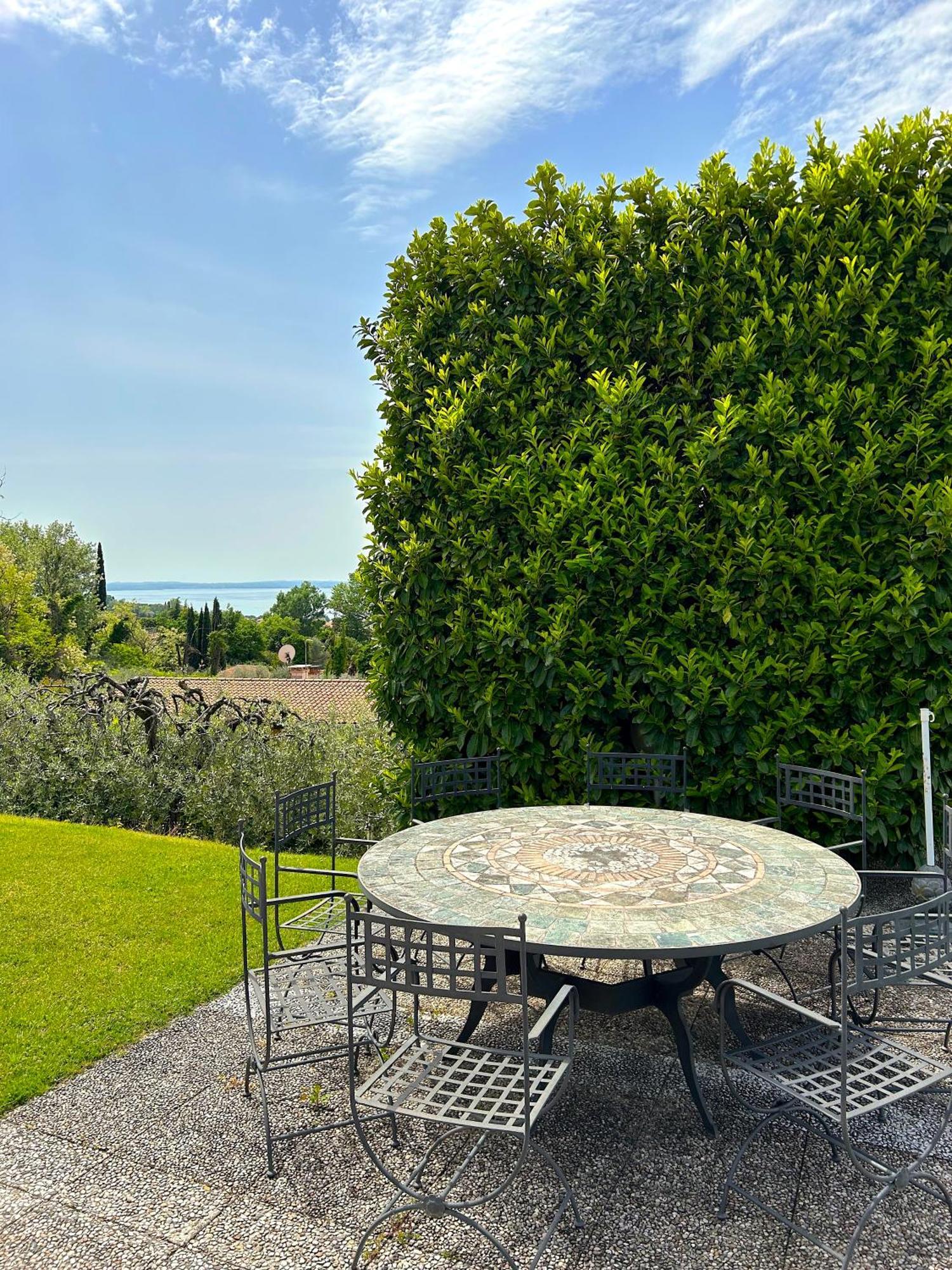 Poli Villa'S Apartment Bardolino Exterior photo